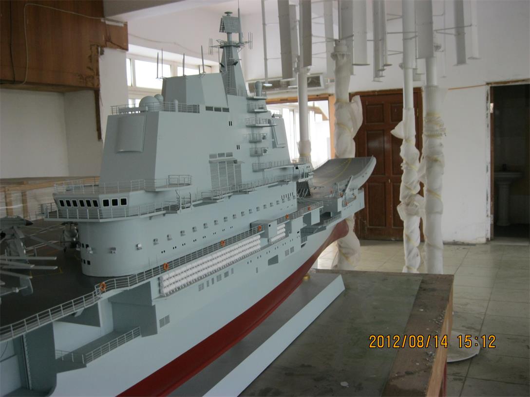 隆林辽宁舰模型